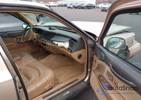 1996 Lincoln Town Car Sgn/Dmnd Anv/Cypress/Jn from USA, damaged, VIN 1LNLM82W9TY696490